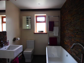 Spare Bathrooms Suit